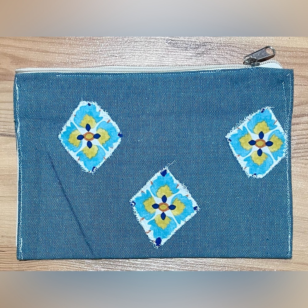 Handmade, NEW & One of a Kind Beautiful Pouch